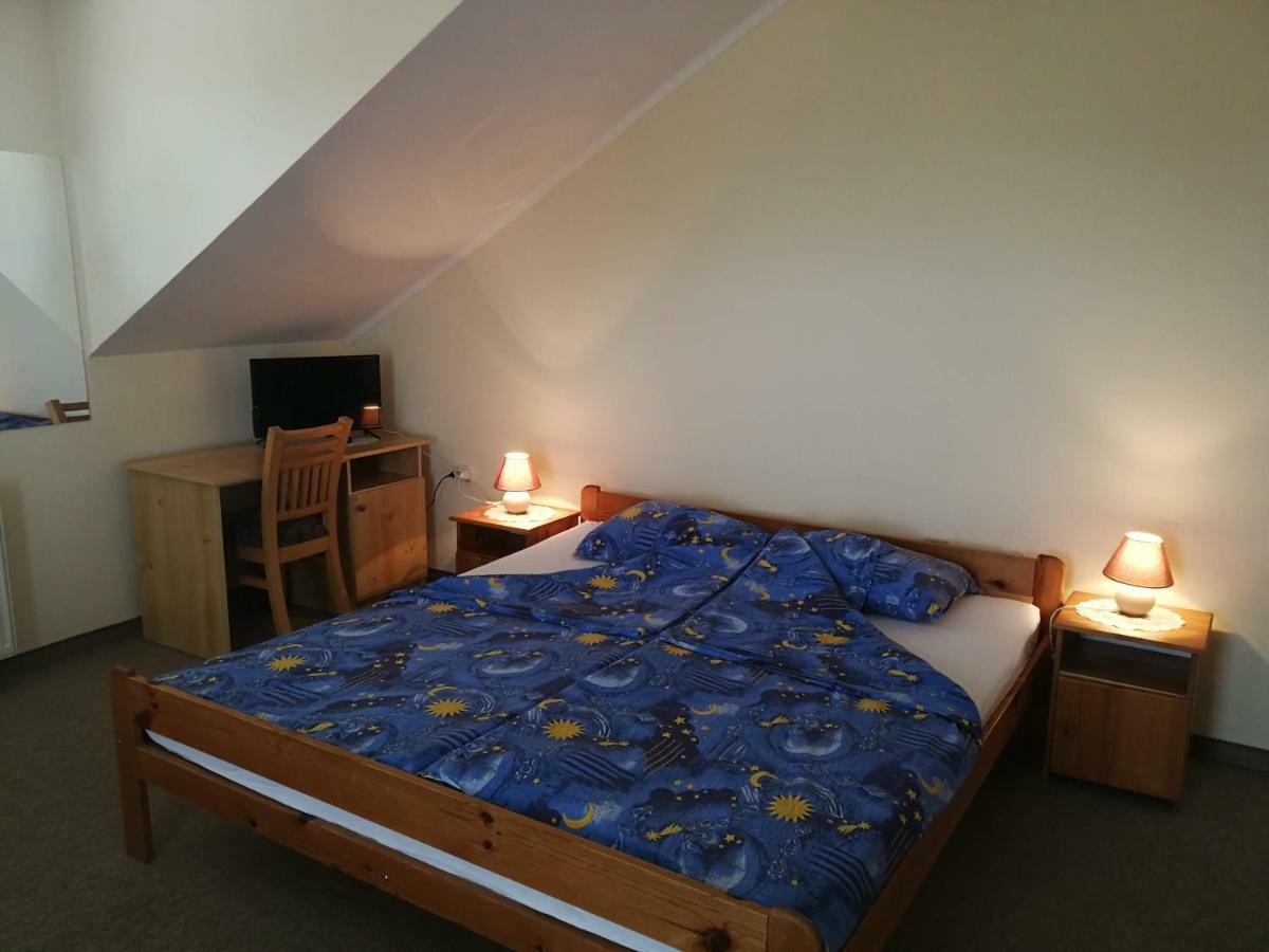 Kavana I Sobe Monika Hotel Grabrovnik Buitenkant foto